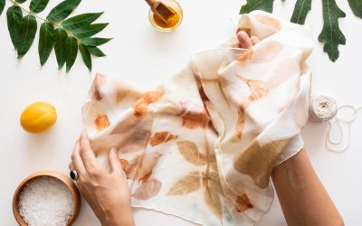 Comment entretenir la soie naturellement : conseils, traditions et gestes simples pour préserver sa beauté